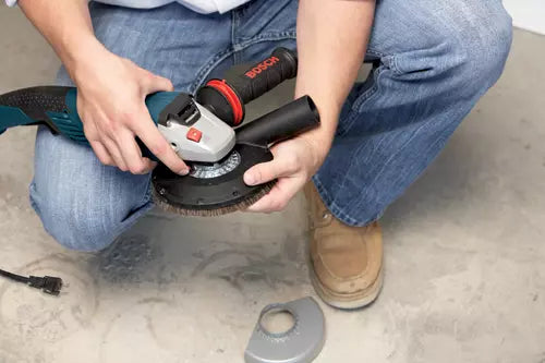 Bosch 18SG-5E being attached