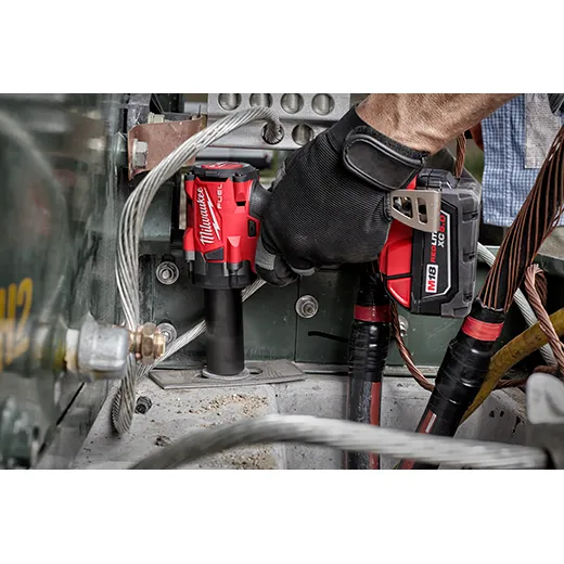 Milwaukee 2855-20 In Use