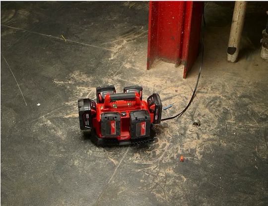 Milwaukee 48-59-1806 In Use