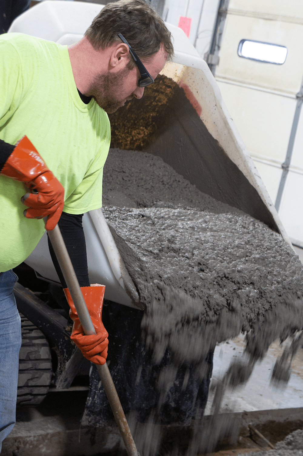 Global Glove 8620-L In Use