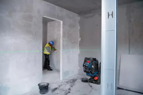 Bosch GCL100-40G measuring wall