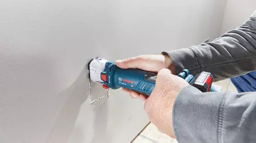 Bosch GCU18V-30N in use