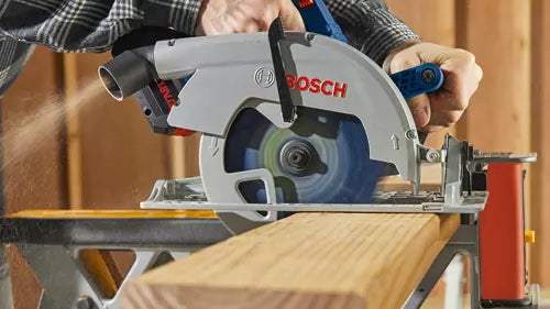 Bosch GKS18V-25CN in use