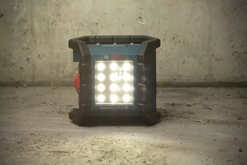 Bosch GLI18V-1200CN in use