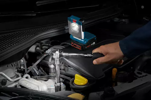 Bosch GLI18V-420B in use