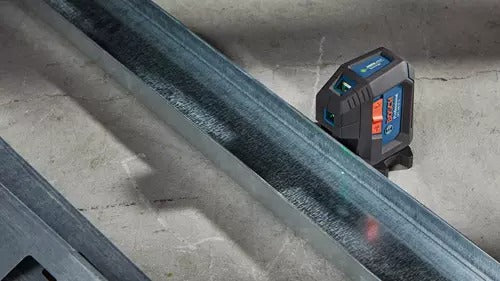Bosch GPL100-30G in use