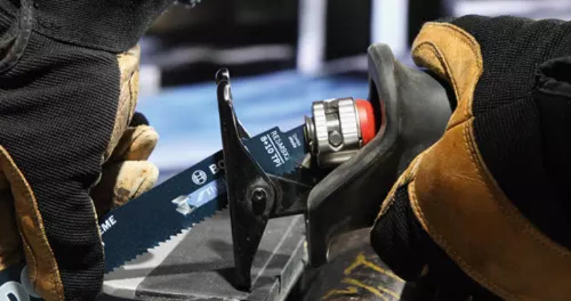 Bosch GSA18V-110B14 blade view