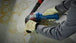 Bosch GWS10-450PD in use