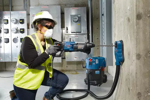 Bosch HC2088 in use