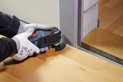 Bosch OSL312F in use
