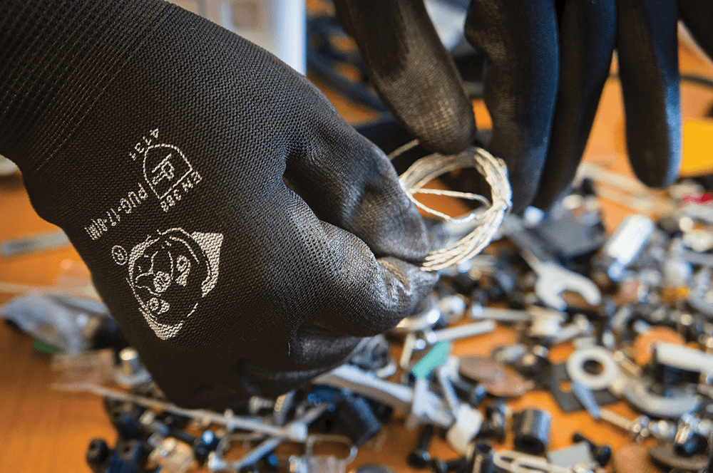 Global Glove PUG17 In Use