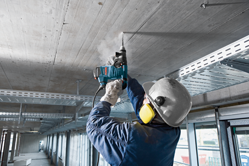 Bosch RH328VC in use