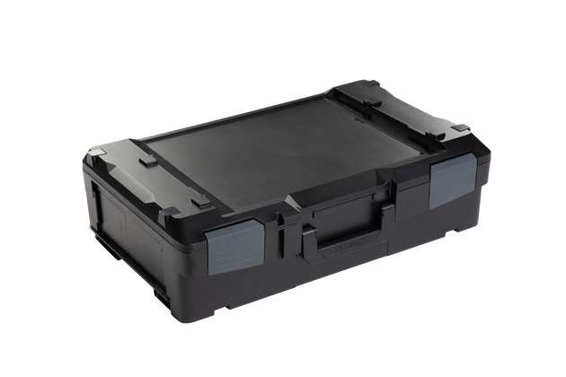 Large and fully thought-out machine and transport case