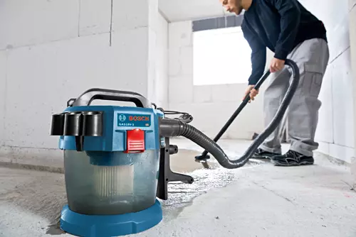 Bosch GAS18V-3N in use
